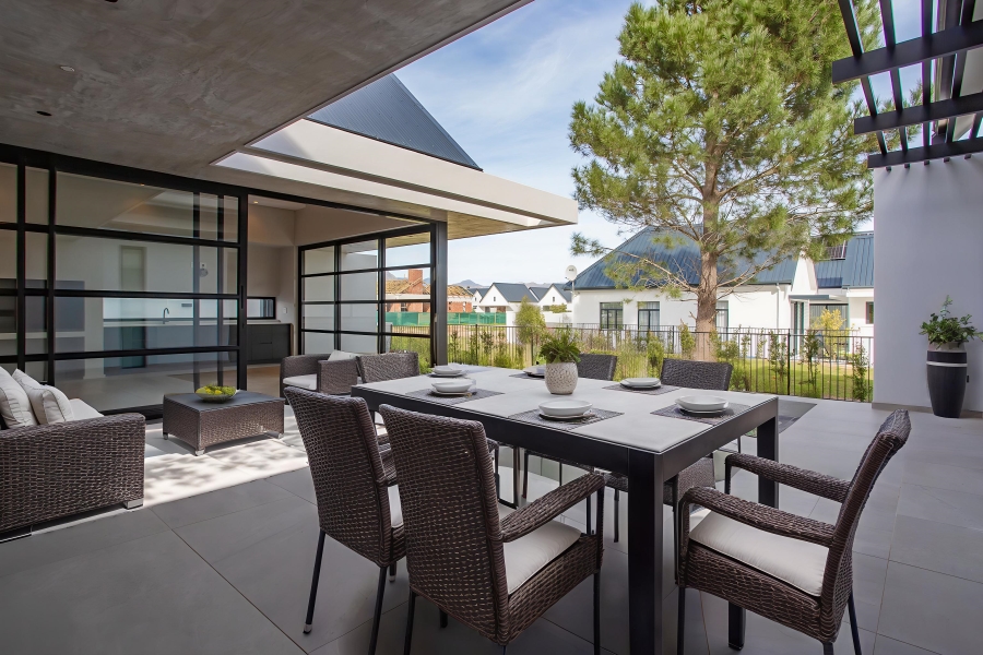 4 Bedroom Property for Sale in Pearl Valley at Val de Vie Western Cape